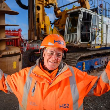Natalie Smith - the UKs first female rig digger
